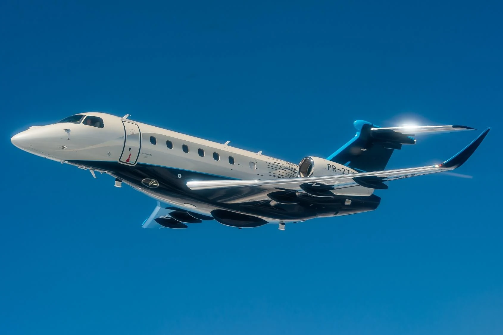 Embraer Praetor 600 Super-Midsize Private Jet in Flight
